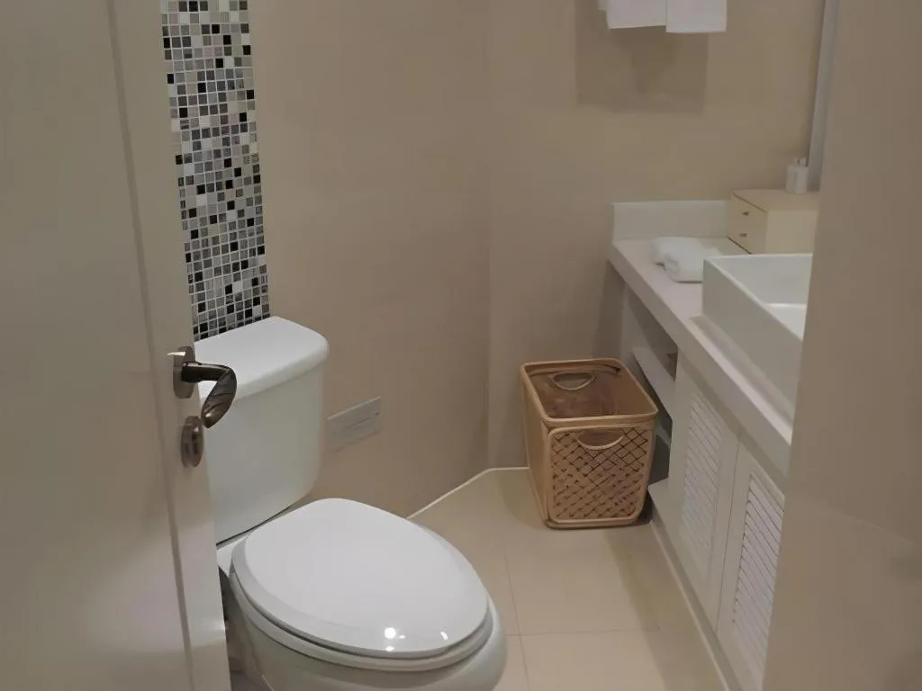 Xian Qujiang Yinzuo Hotel