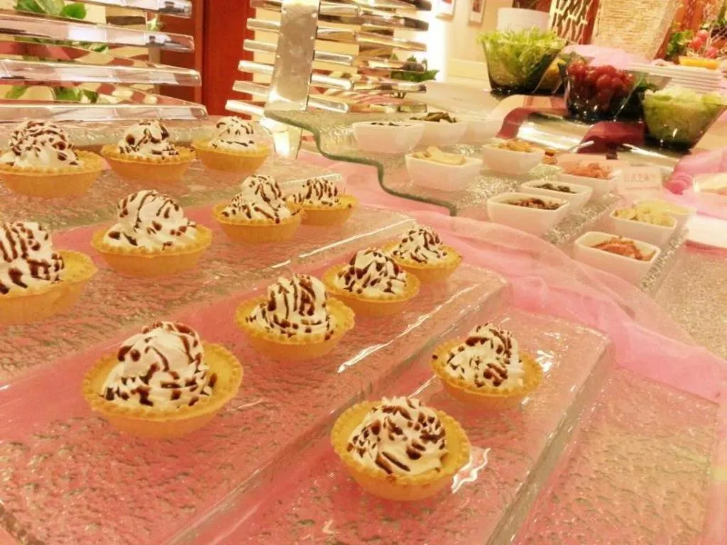 Xian Qujiang Yinzuo Hotel