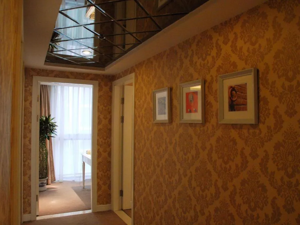 Xian Qujiang Yinzuo Hotel