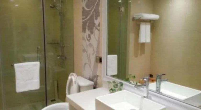 Xian Qujiang Yinzuo Hotel