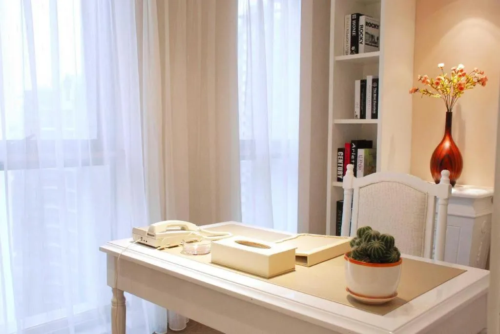 Xian Qujiang Yinzuo Hotel