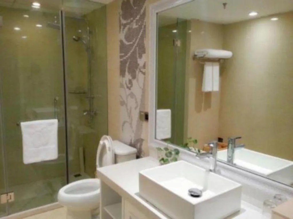 Xian Qujiang Yinzuo Hotel