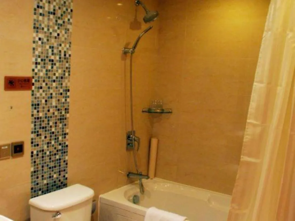 Xian Qujiang Yinzuo Hotel