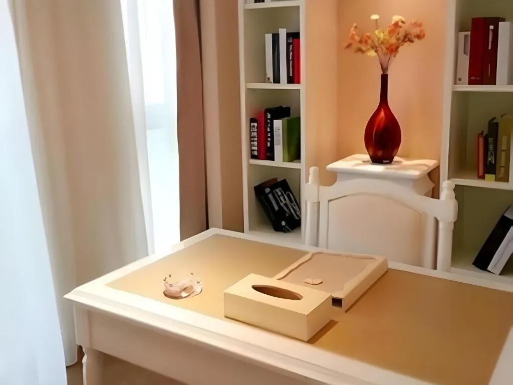 Xian Qujiang Yinzuo Hotel