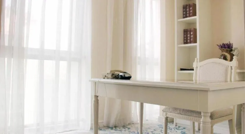 Xian Qujiang Yinzuo Hotel