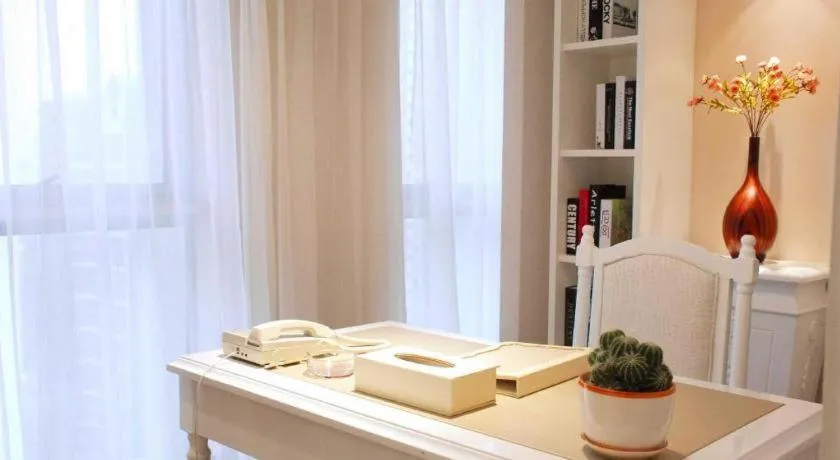 Xian Qujiang Yinzuo Hotel