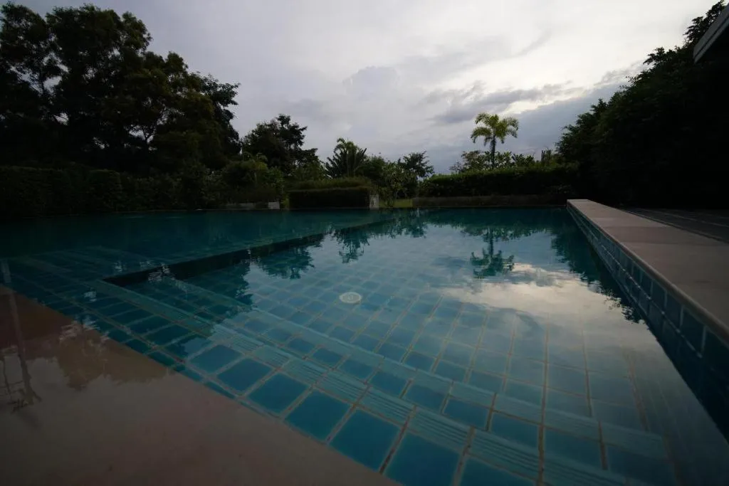 Sea Mountain Khanom Hotel