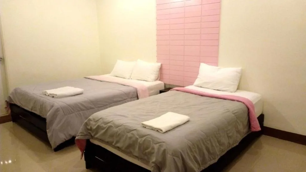 Bed in Suanlamyai Resort