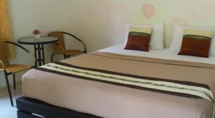 Bed in Suanlamyai Resort