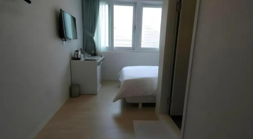 Bed in Wons Ville Myeongdong Hotel