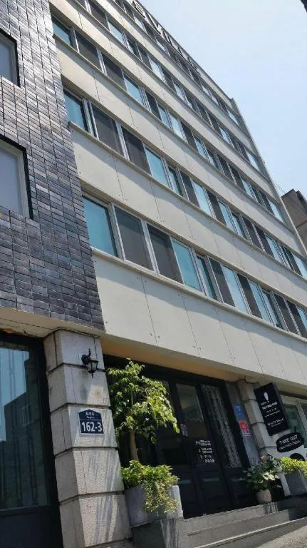 Wons Ville Myeongdong Hotel