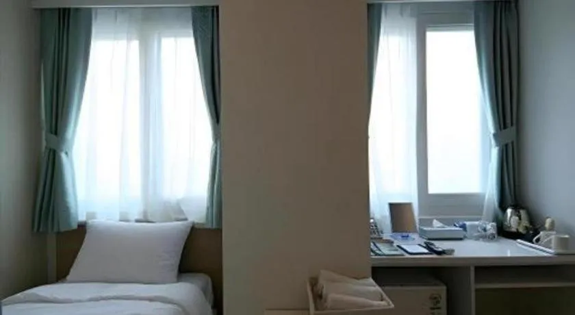 Bed in Wons Ville Myeongdong Hotel