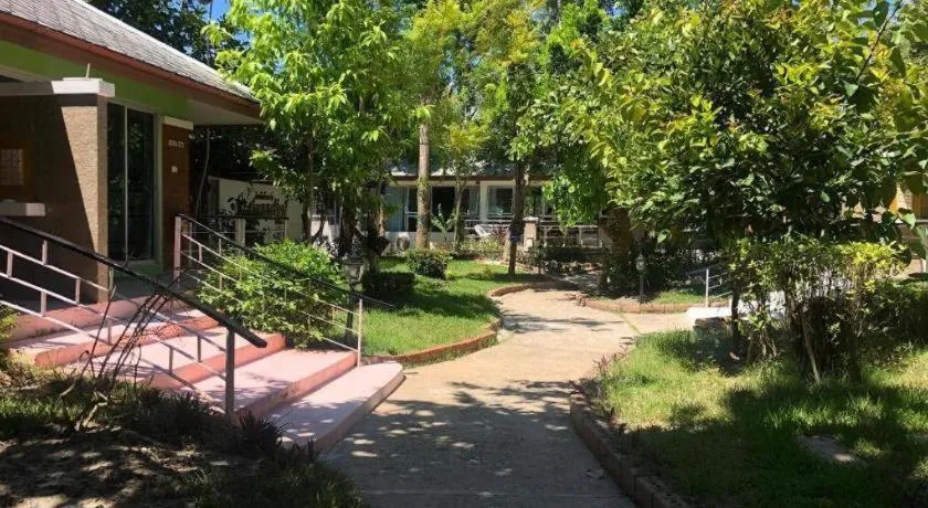 Nopparat Garden Hotel