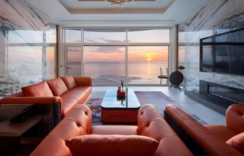 Sun Cruise Resort and Yacht