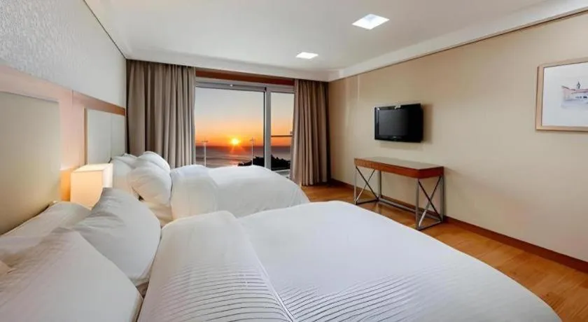 Bed in Sun Cruise Resort and Yacht