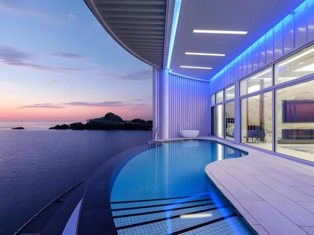 Sun Cruise Resort and Yacht