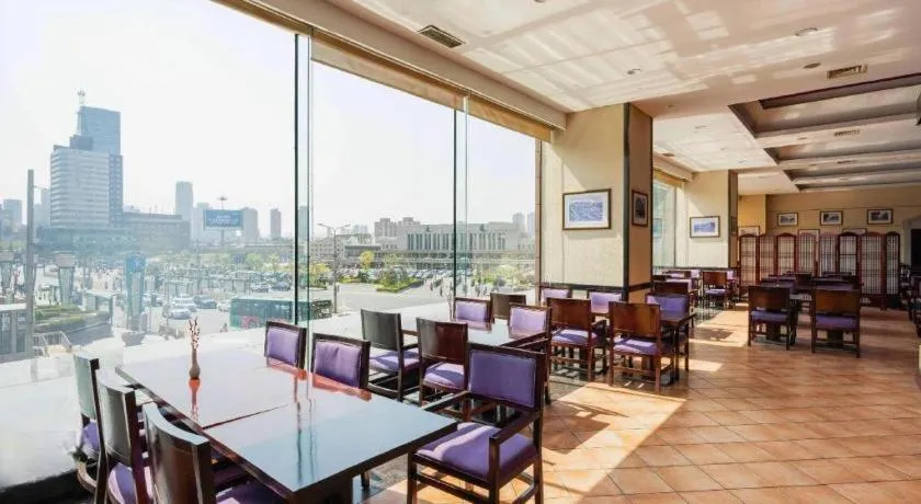 Dalian Grand Continent International Hotel