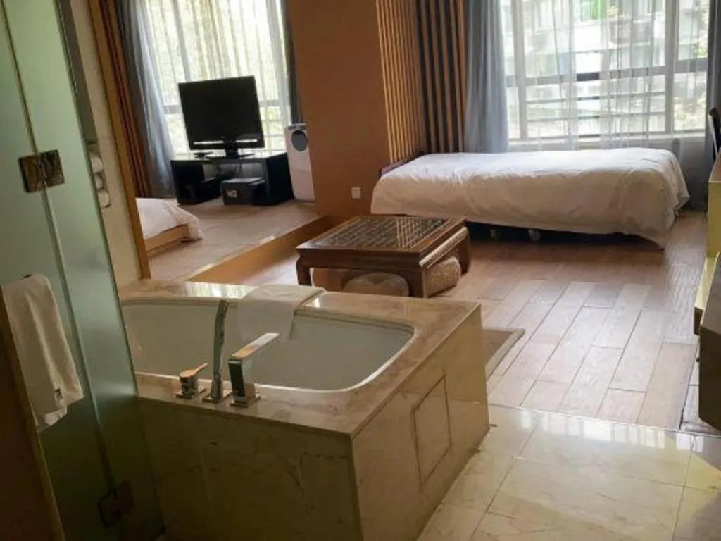 Bed in Wuyang Holiday Hotel Hangzhou