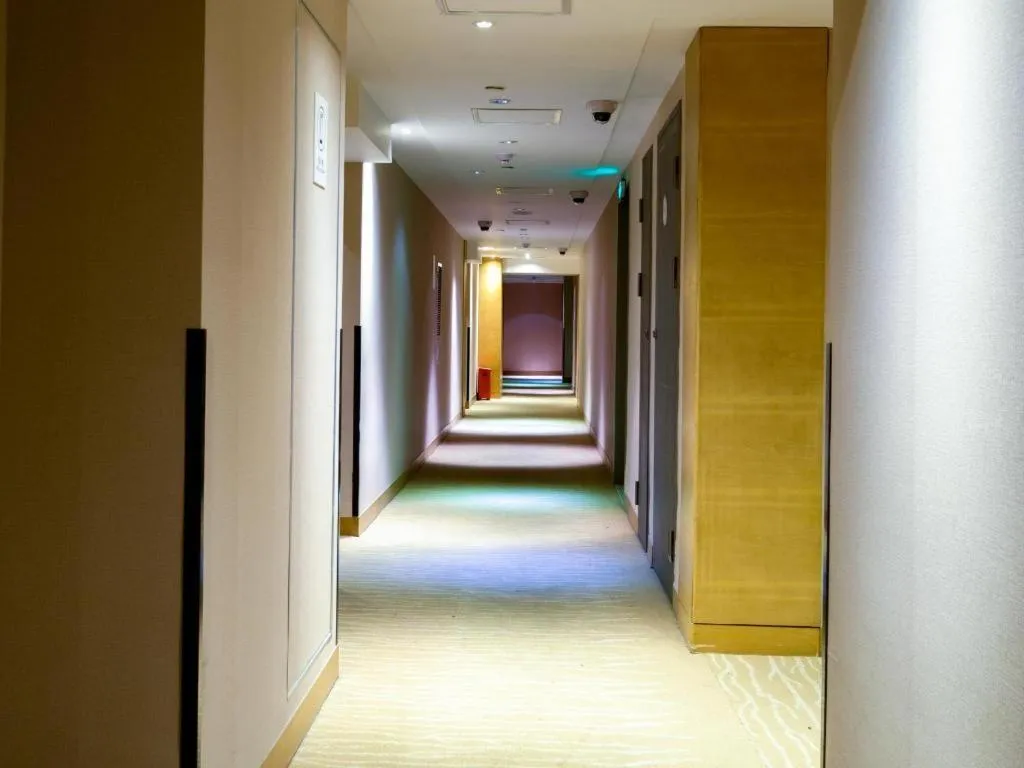 JI Hotel Shanghai Yan'an Road