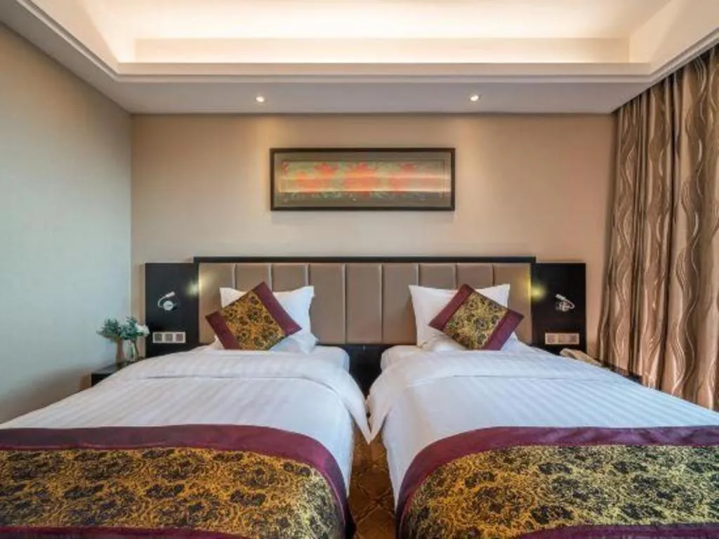 Bed in Nanning Yongjiang Hotel