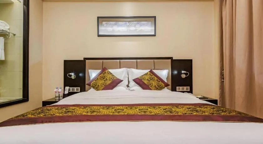 Bed in Nanning Yongjiang Hotel