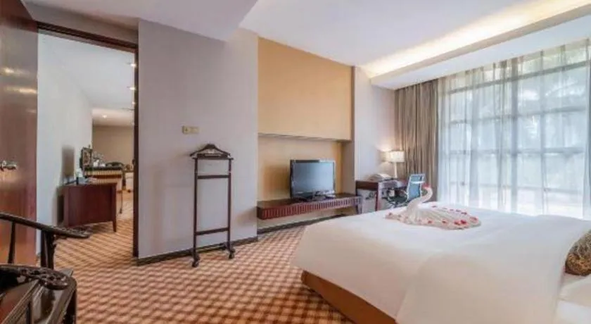 Bed in Nanning Yongjiang Hotel
