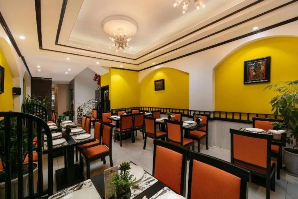 Hotel Des Arts – The Noble