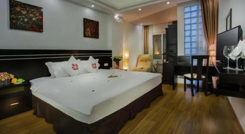 Bed in Hotel Des Arts – The Noble