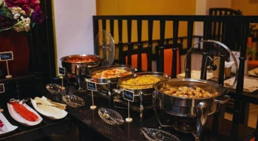 Hotel Des Arts – The Noble