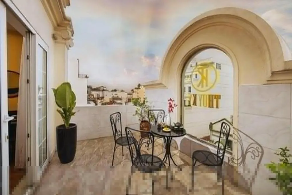 Hotel Des Arts – The Noble