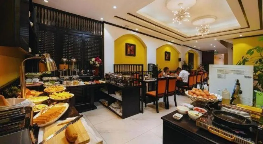 Hotel Des Arts – The Noble