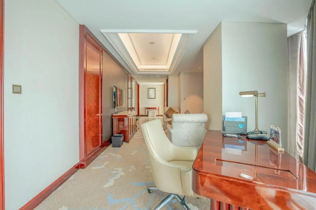 Dongwu New Century Grand Hotel Huzhou