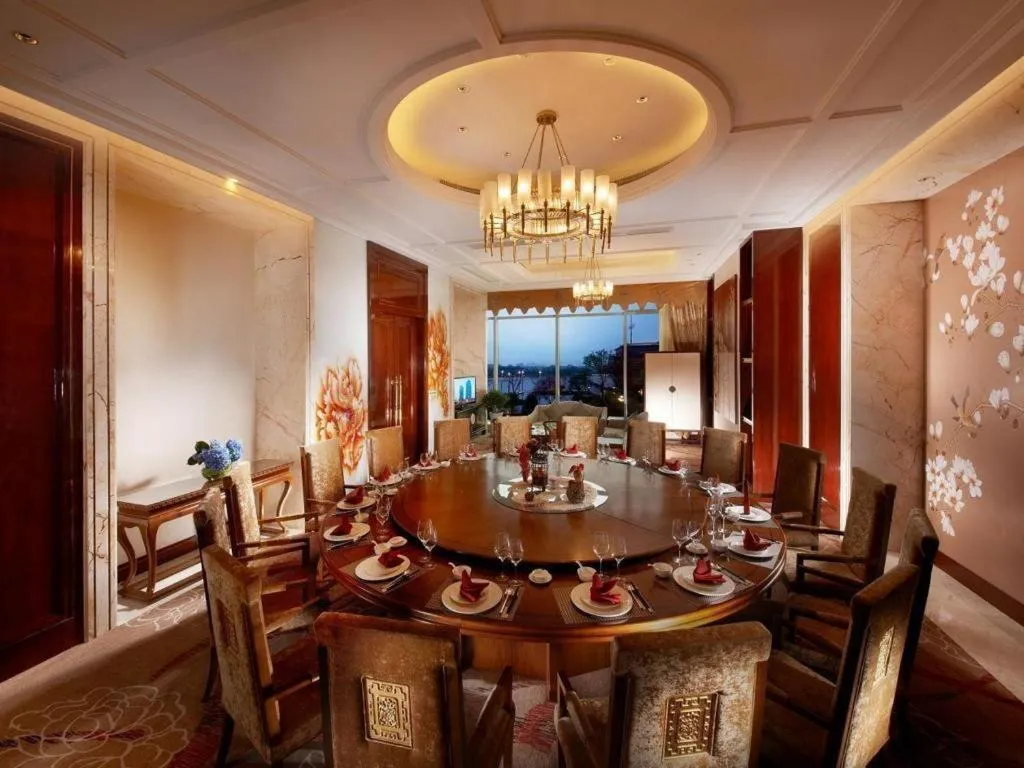 Dongwu New Century Grand Hotel Huzhou