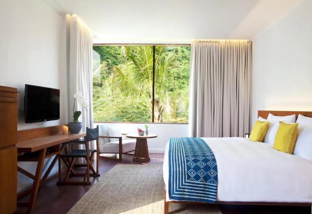 Bed in Hansar Pranburi