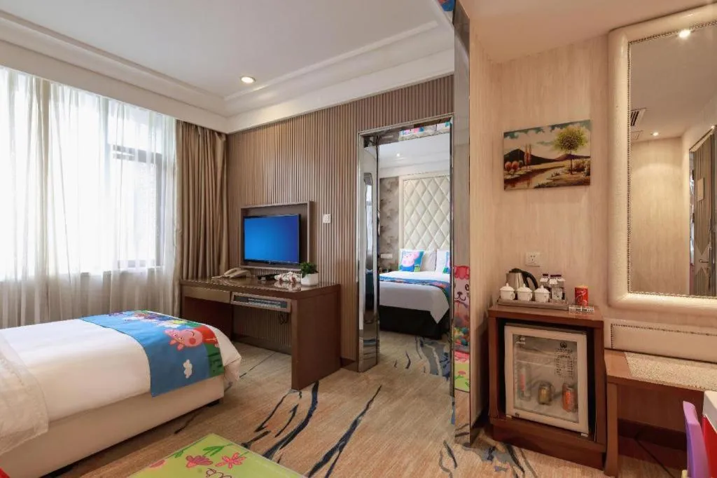 Bed in Nanjing Grand Da Qiao Hotel