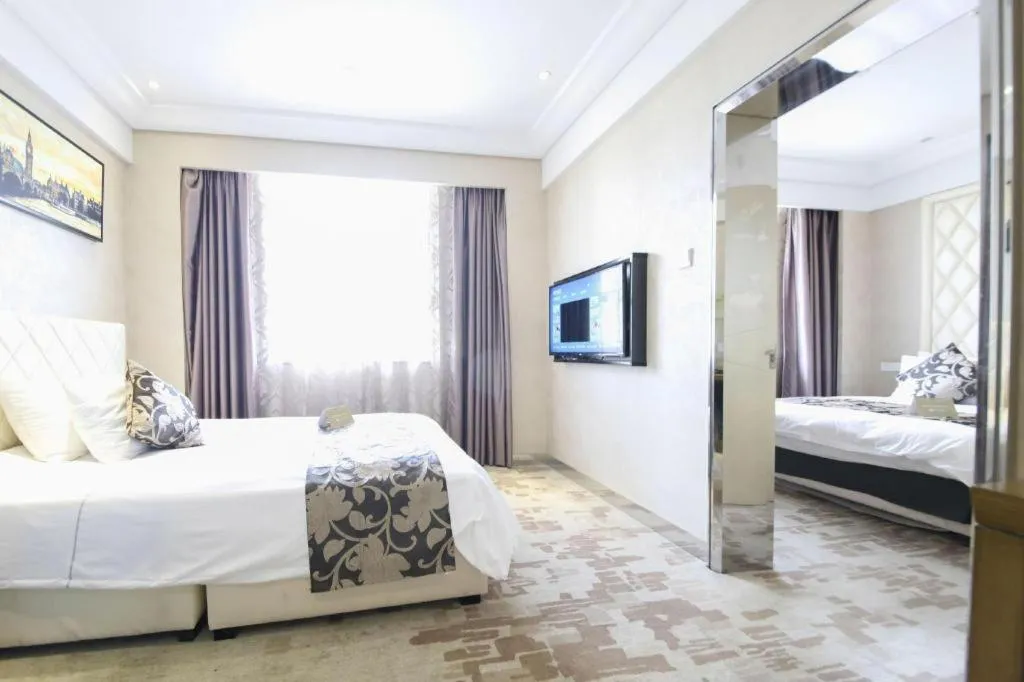 Bed in Nanjing Grand Da Qiao Hotel