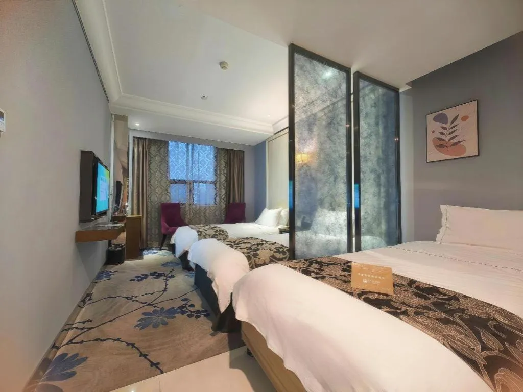 Bed in Nanjing Grand Da Qiao Hotel