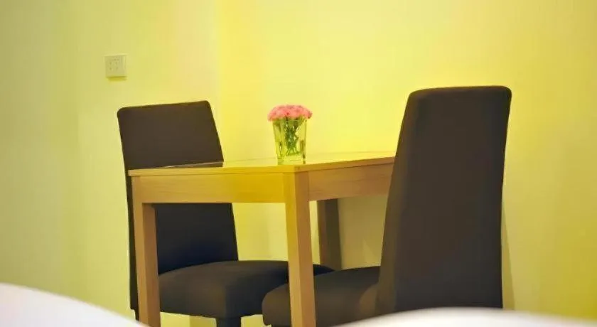 Bed in R-Con Hotel @ Siam