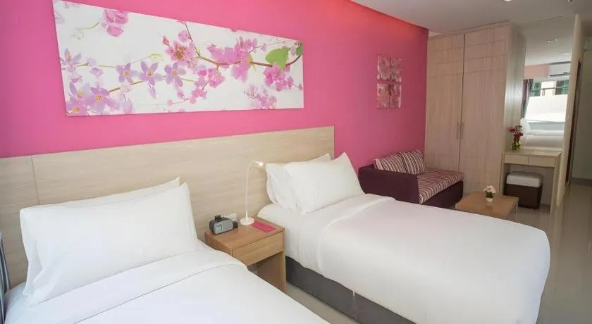 Bed in R-Con Hotel @ Siam