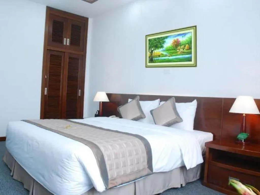 Bed in Draco - Thang Long Hotel