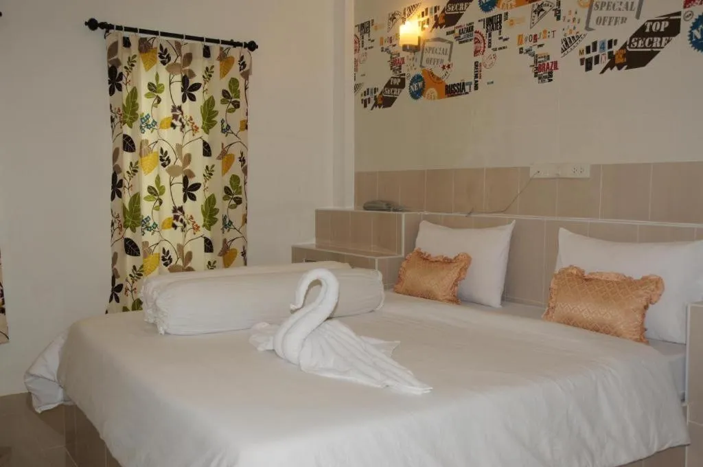 Bed in Saraburi Garden Resort