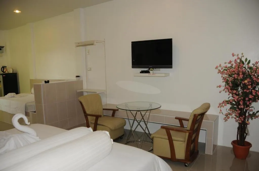 Bed in Saraburi Garden Resort