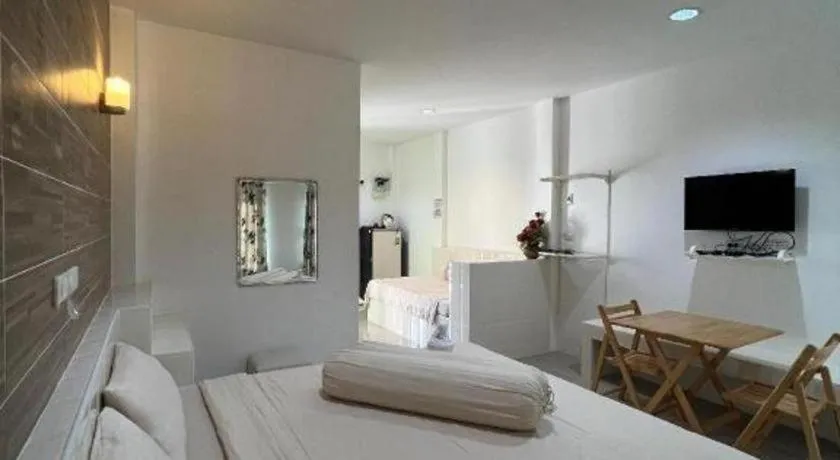 Bed in Saraburi Garden Resort