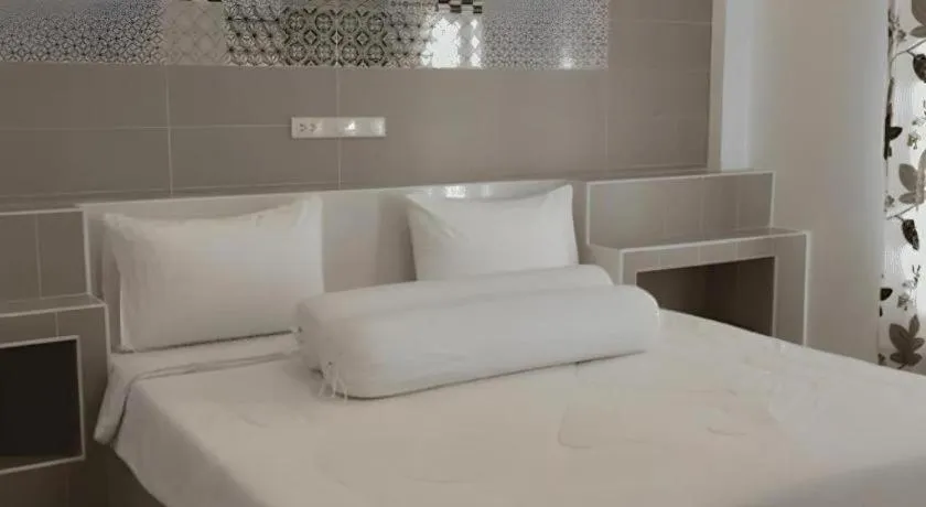 Bed in Saraburi Garden Resort