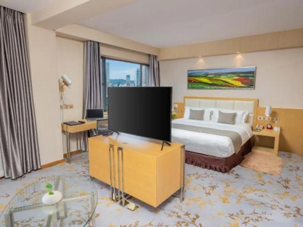 Bed in Kunming Jinjiang Hotel