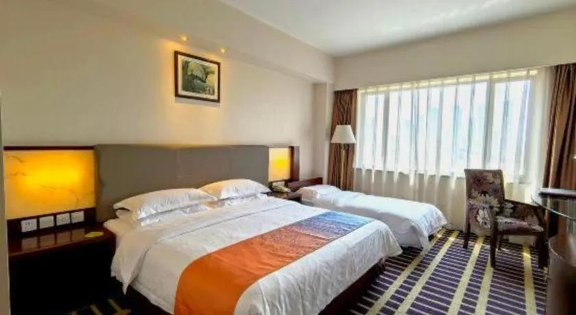 Bed in Kunming Jinjiang Hotel