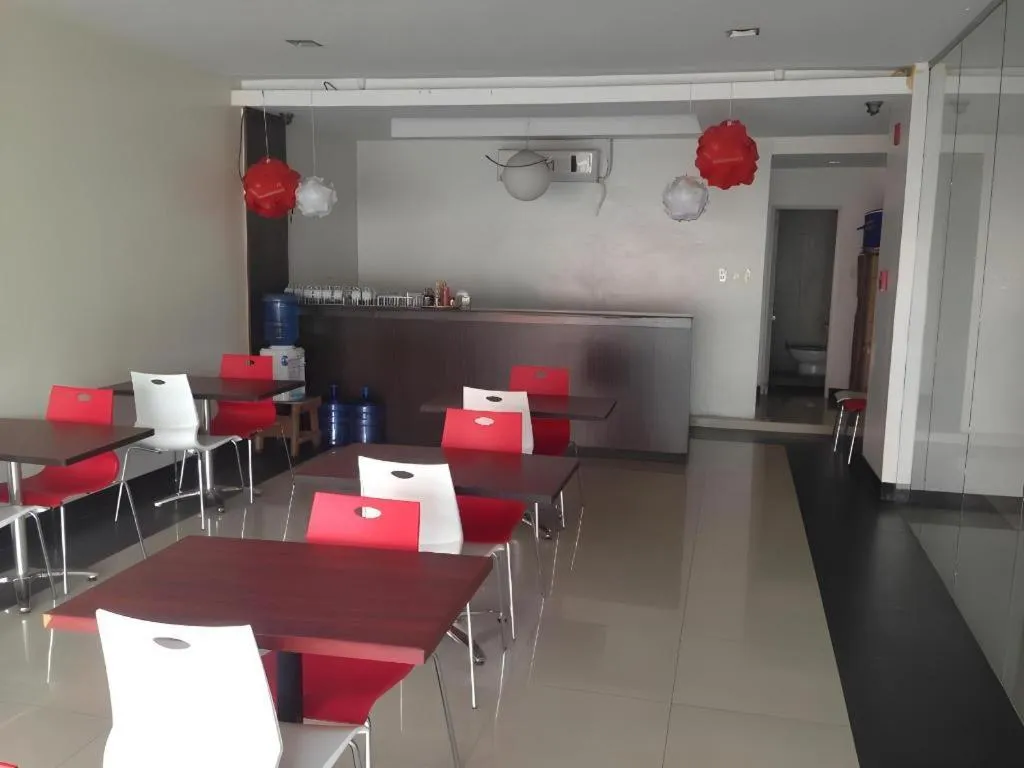 Cherry Midtown Hotel