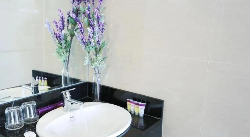 Lavender Nha Trang Hotel