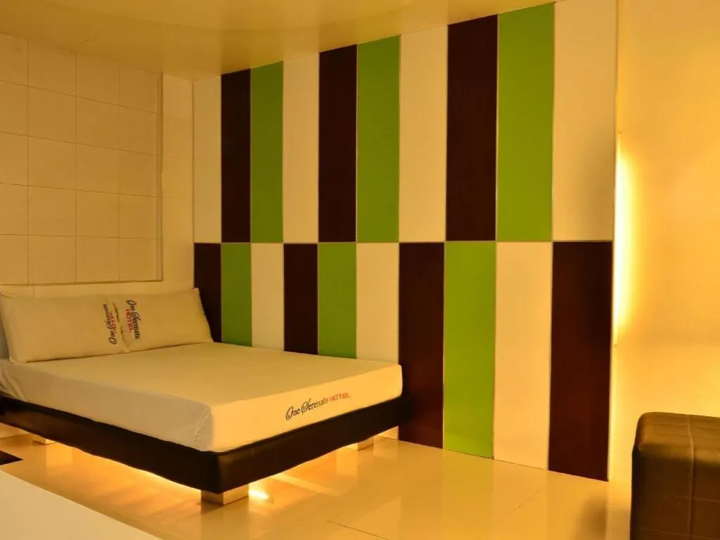 Bed in One Serenata Hotel General Trias