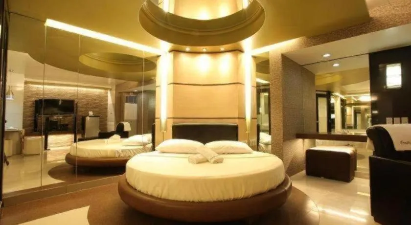 Bed in One Serenata Hotel General Trias